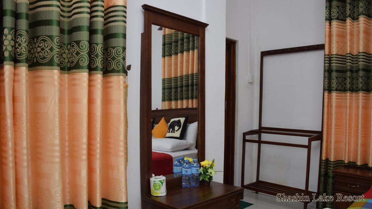 Shashin Lake Resort Dambulla Eksteriør bilde